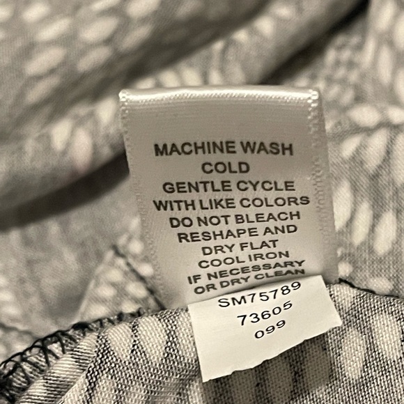 Cable & Gauge Black & White stretchy Medium Only worn once or twice - Picture 6 of 9